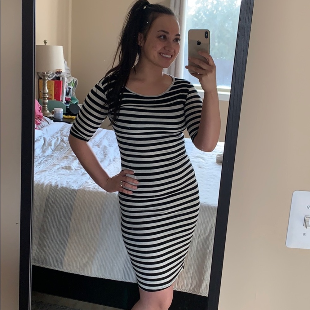 LuLaRoe Julia Striped Black and Gray Bodycon‎ Dress